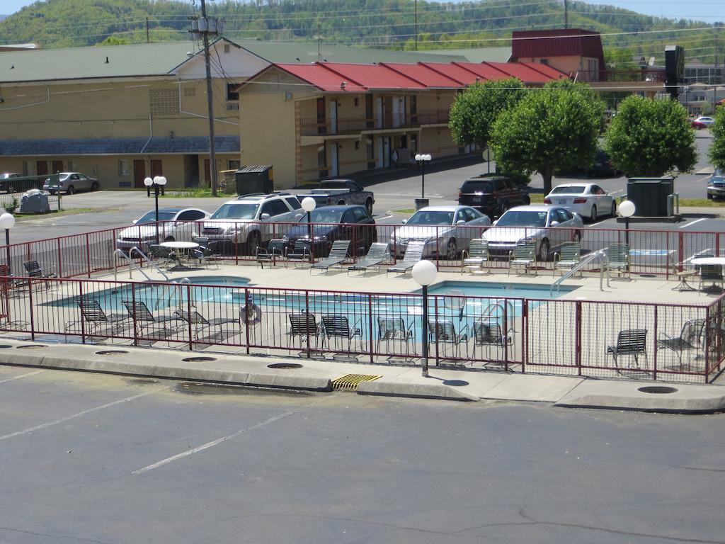 River Place Inn Pigeon Forge Exterior photo